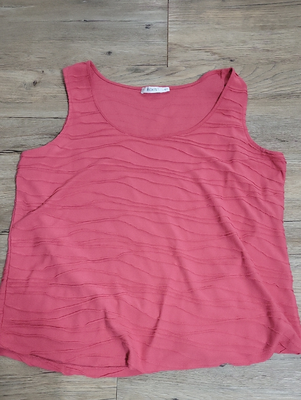 Ricki's Coral Wave-Textured Scoop Neck Tank